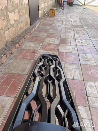 Продам решетку радиатора на ваз 2121 (нива)