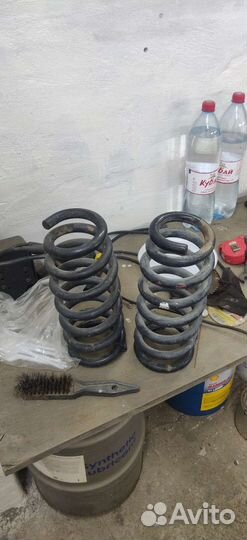 Пружины Паджеро3 передние