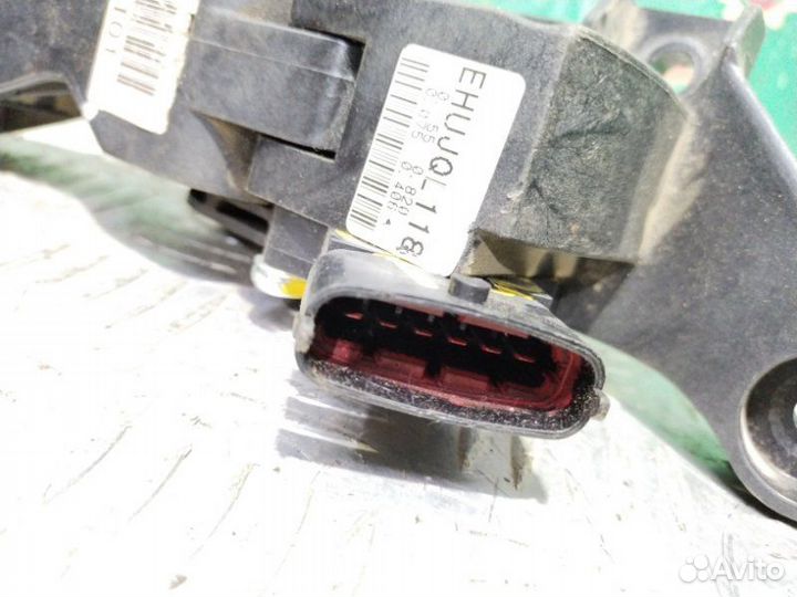 Педаль газа Hyundai Starex МИКРОАВТОБУС 2.5 TD