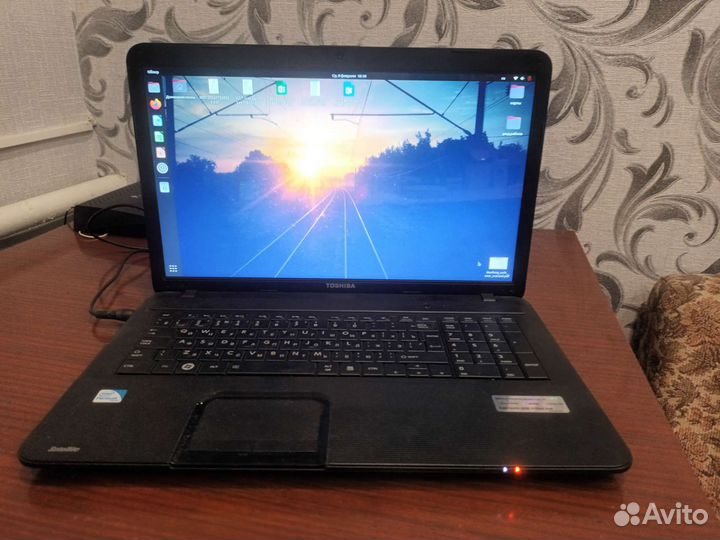 Ноутбук toshiba