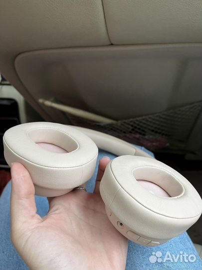 Беспроводные наушники JBL 700bt