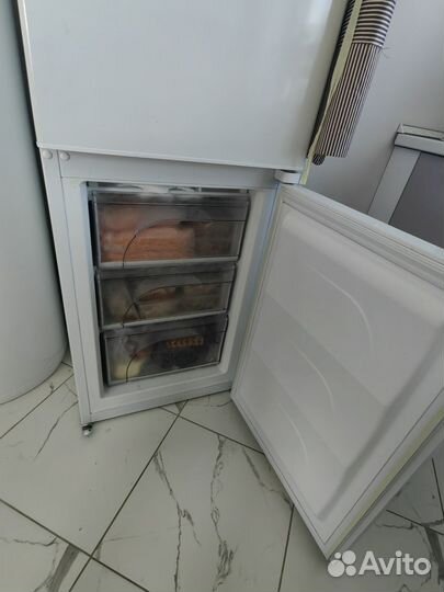 Встраиваемый холодильник комби atlant хм4307-000