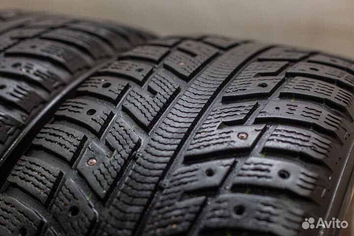 Колеса зимние R17 kumho izen kw22 225/55 101T