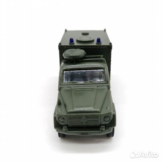 Модель herpa 741675 MB 250 GD mit San-Aufbau 1:87