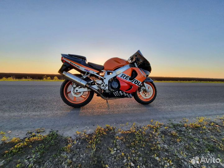 Honda cbr 919 rr fireblade