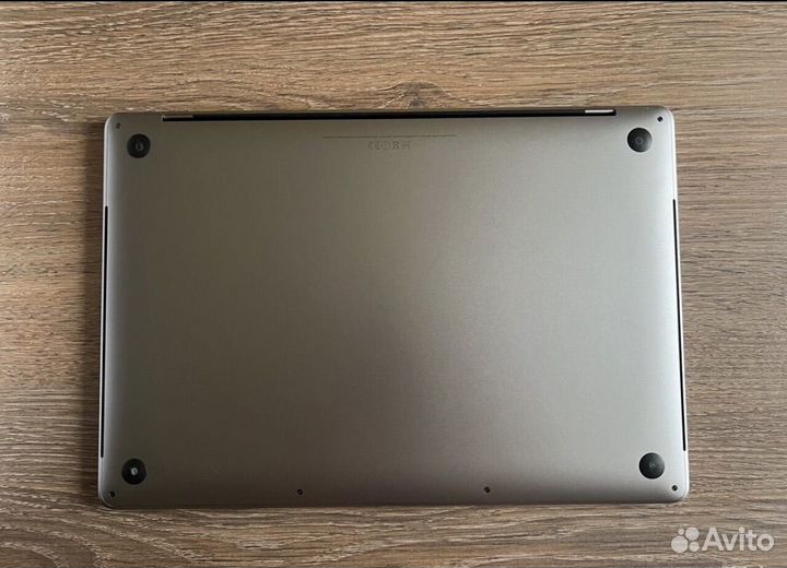 Macbook pro 15 2017 i7 16gb 512GB