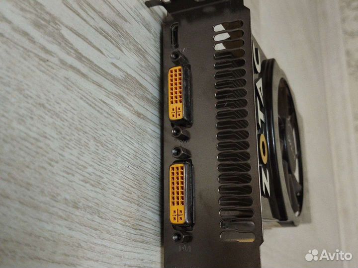 Видеокарта GTX 550TI