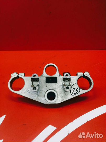 Верхняя траверса Yamaha FZ400 97-00