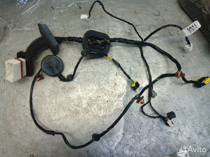 Проводка двери правая Kia Ceed купэ 1.6 D4FB 2008