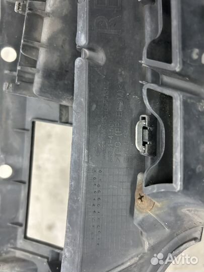 Решетка радиатора Hyundai Solaris 1 рестайлинг