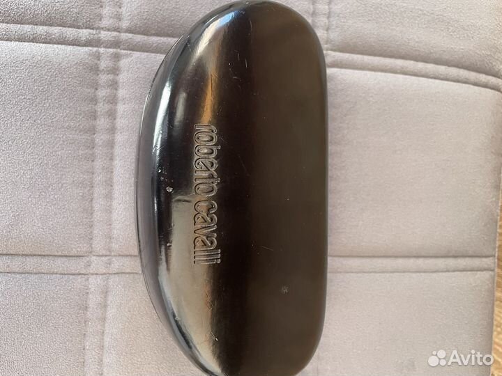 Солнцезащитные очки Roberto Cavalli