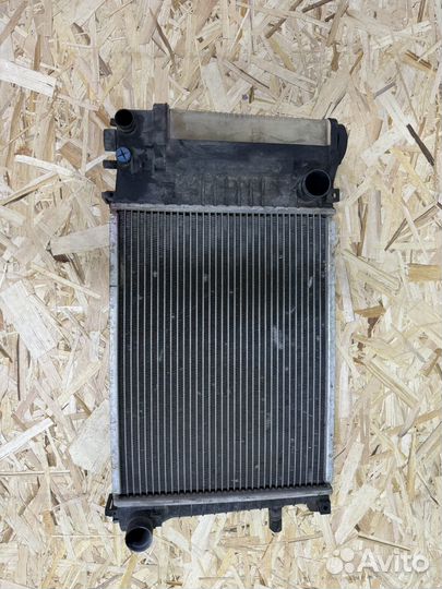Радиатор охлаждения на bmw 5 e34