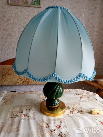 Лампа настольная