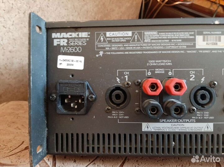 Усилитель мощности Mackie M-2600 USA