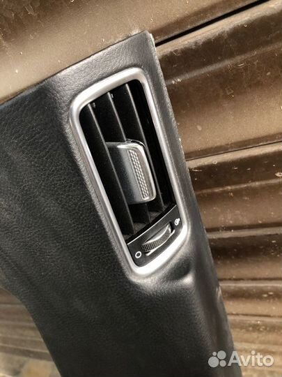 Общивка стойки правая Kia K900