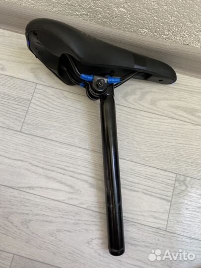 Седло для велосипеда + штырь подседельный