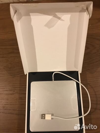 Привод Apple USB Superdrive-ZML MacBook (md564zm/A