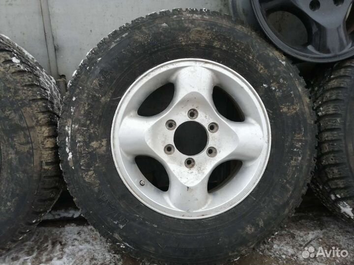 Nokian Tyres Hakkapeliitta 10 245/70 R16