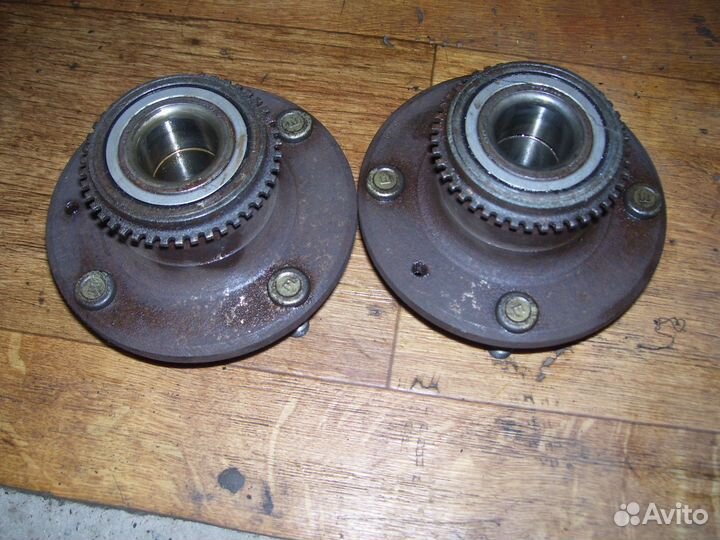 Mitsubishi lancer 9 ступица задняя