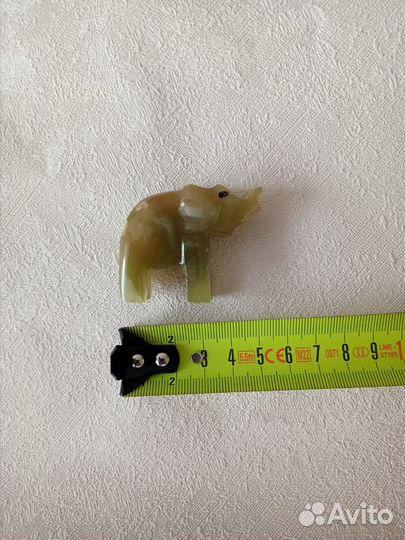 Слоник из оникса