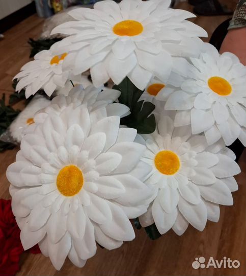 Искусственные цветы -ромашка