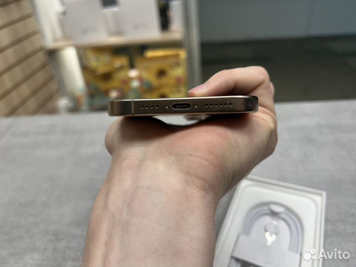 iPhone 16 Pro Max, 256 ГБ