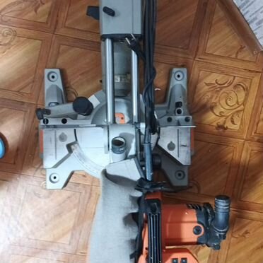 Торцовочная пила с протяжкой