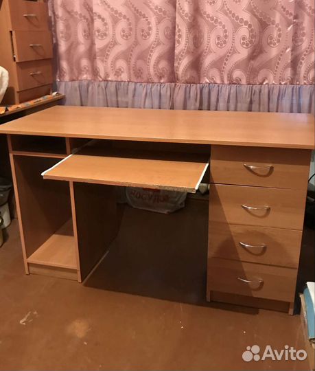 Компьютерный стол