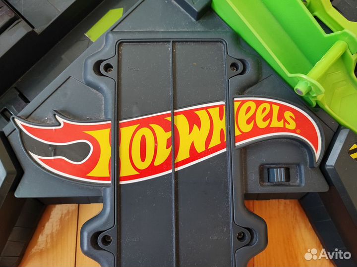 Игрушка hot wheels машинки