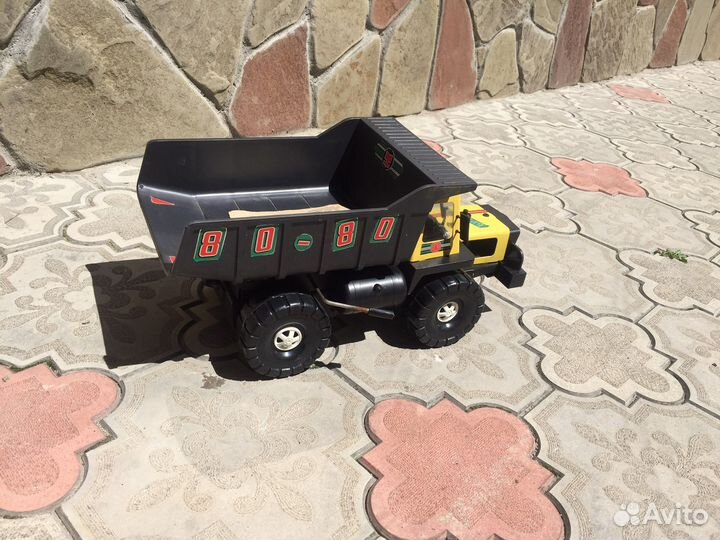 Новый самосвал бмз -бизон. СССР для коллекций