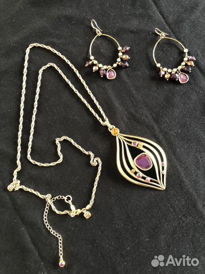 Кулон и серьги