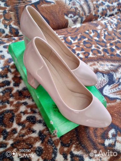 Туфли женские 39 размер новые