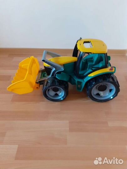 Детские игрушки трактор
