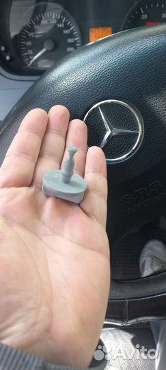 Заглушка накладки тумб на мерседес вито 639