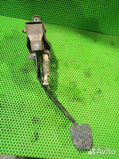 Педаль сцепления SsangYong Kyron Actyon Sport