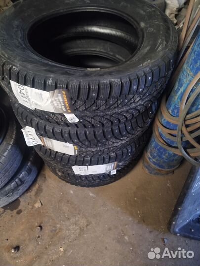 Комплект зимних колес r17