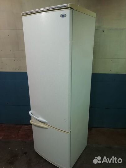 Холодильник бу Атлант отличное сост гарантия