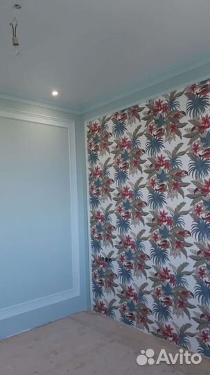 Оклеим обои