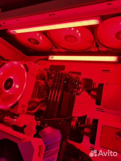 Вентиляторы Thermaltake Pure A12 и A14 Led Red