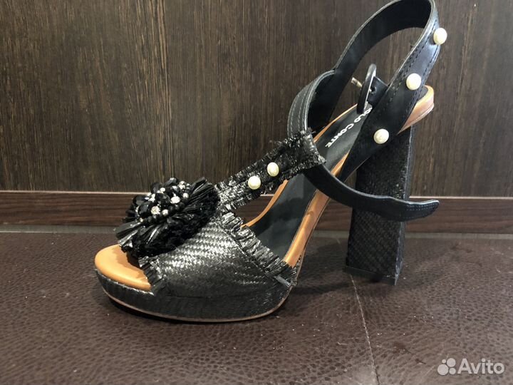 Женская одежда