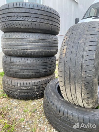 Goodyear EfficientGrip 235/55 R18