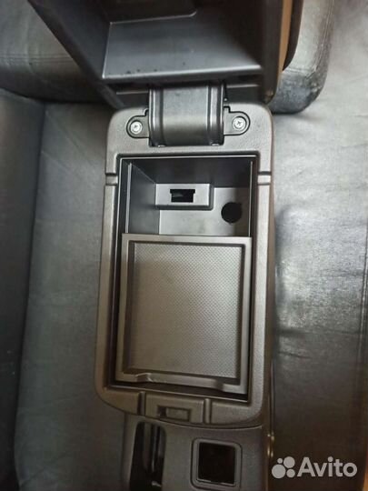 Центральная консоль Mitsubishi Outlander 3