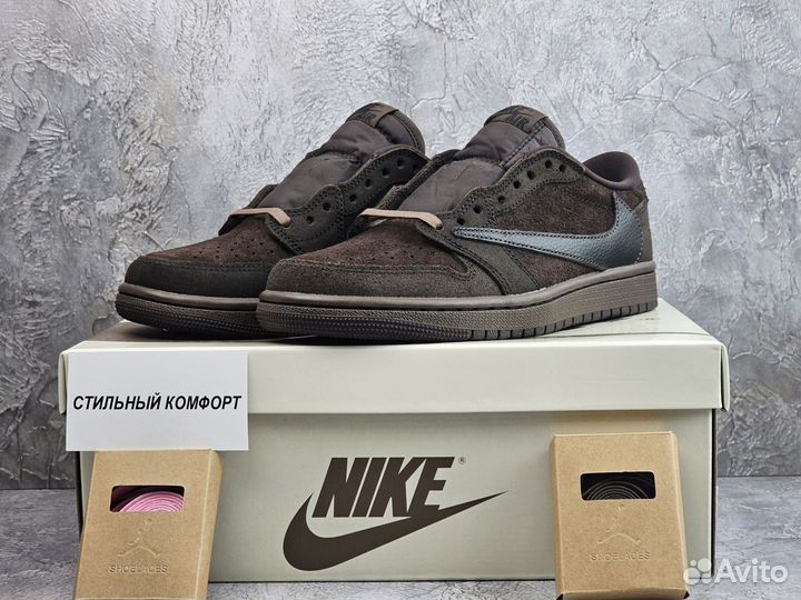 Travis Scott x Air Jordan 1 low velvet brown