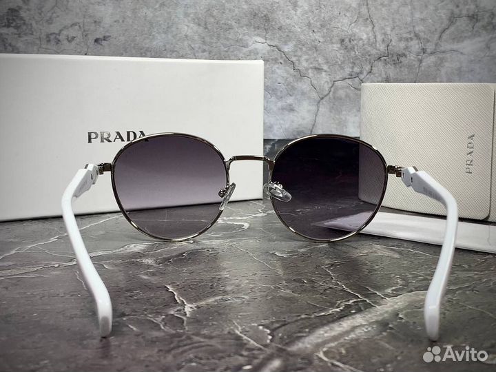 Очки солнцезащитные prada женские