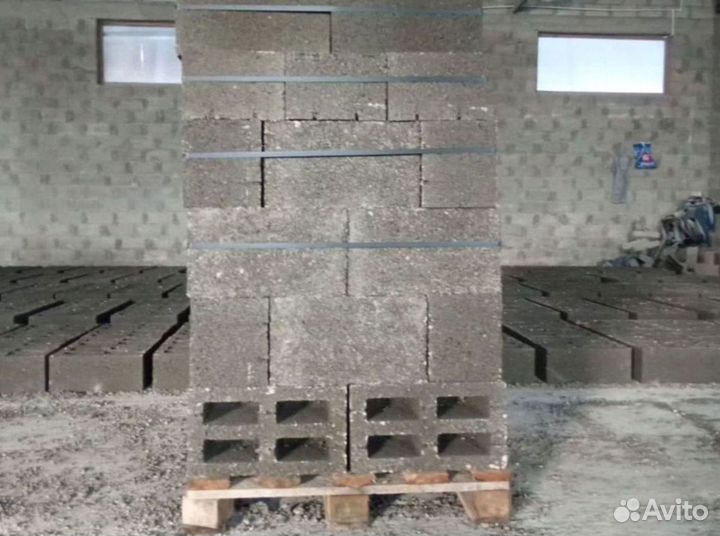 Блок муровой 12
