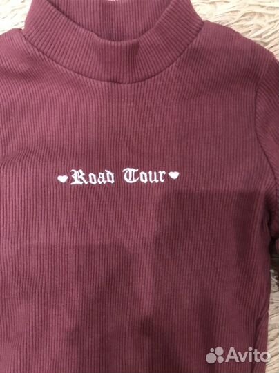 Укороченный топ с длинным рукавом