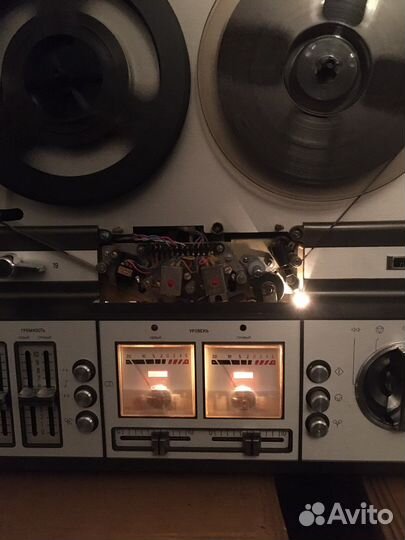 Катушечный магнитофон