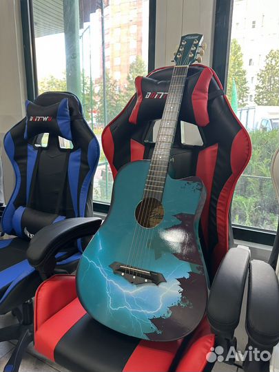 Акустическая гитара молния
