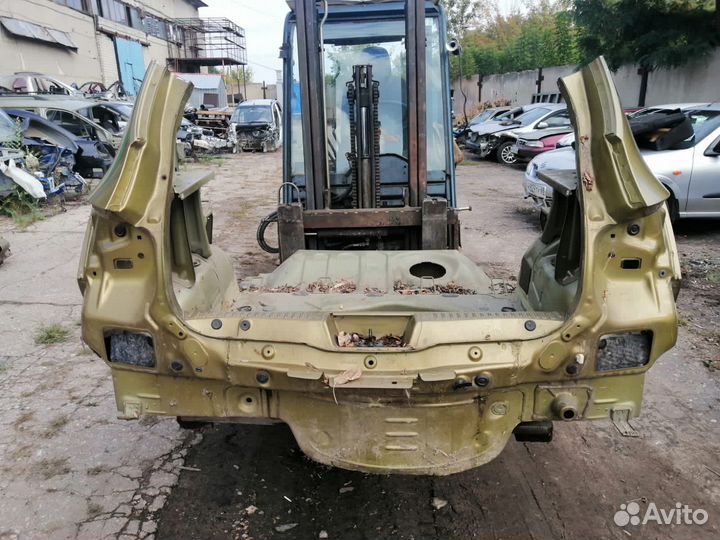 Задняя часть кузова Renault Sandero Stepway 2