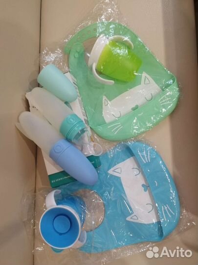 Новый набор Стаканчик непроливайки слюнявчик ложка